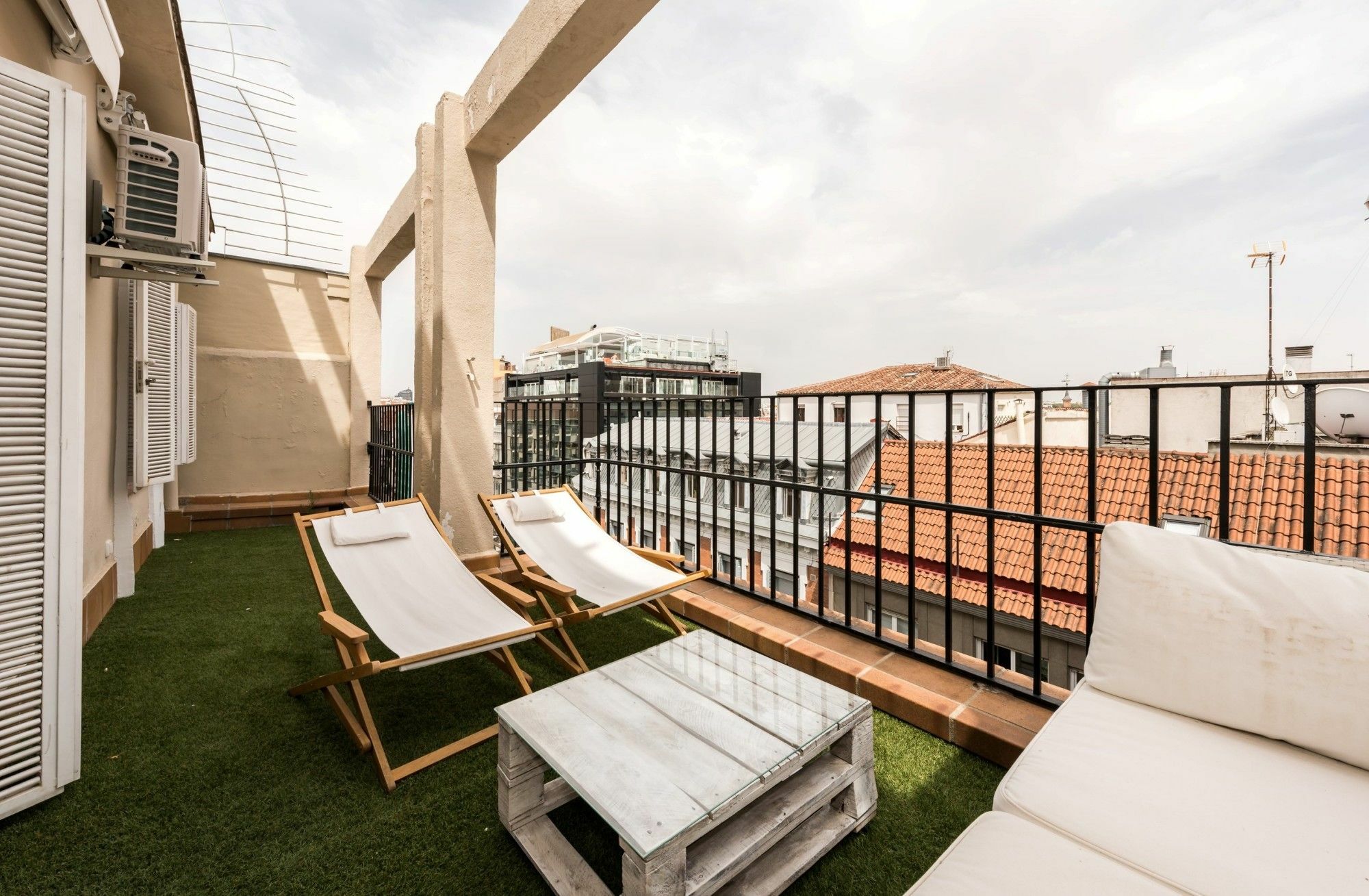 Gran Via Terrace City Center Madrid Exterior foto